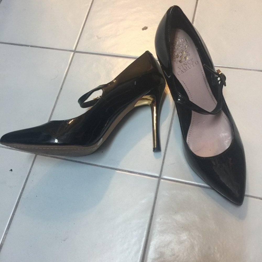 Sexy black patent leather Vince Camuto with gold o